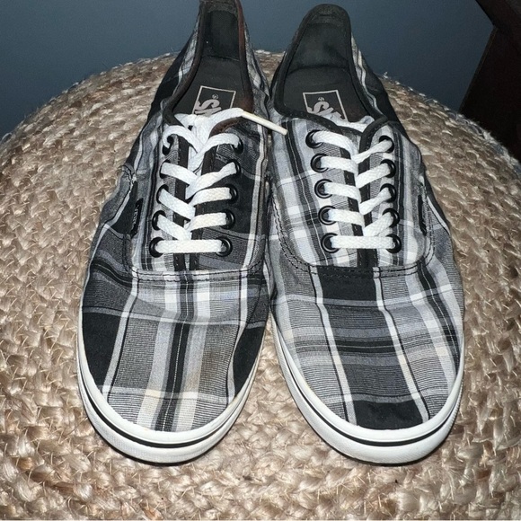 Vans Plaid Sneakers - Picture 3 of 8